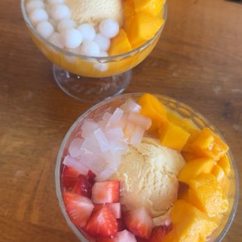 Mango Mango Dessert - Desserts Near Me - Philadelphia, Pennsylvania