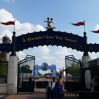Disney Village - Amusement Parks Near Me - Chessy, 77