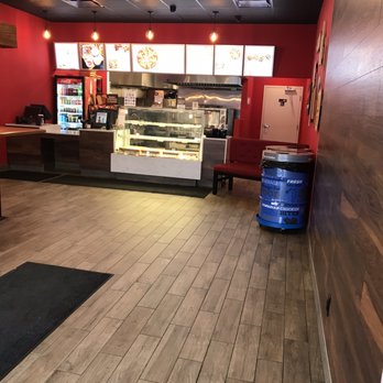 Pizza Pizza - Tables all removed during Covid - Pizza Near Me - L'Île-Perrot, Quebec Pizza Pizza - Tables all removed during Covid - Pizza Near Me - L'Île-Perrot, Quebec