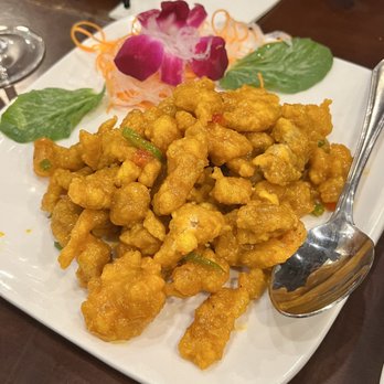 Hey Yuet - Overlord Chicken - Dim Sum Near Me - New York, New York