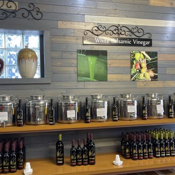 Old Town Olive - Balsamic Vinegar Selection - Cosmetics & Beauty Supply Near Me - Albuquerque, New Mexico