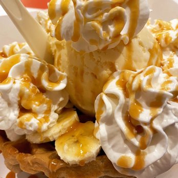 Chill...The Milkshake Bar - PB Banana Waffle - Ice Cream & Frozen Yogurt Near Me - Spring, Texas
