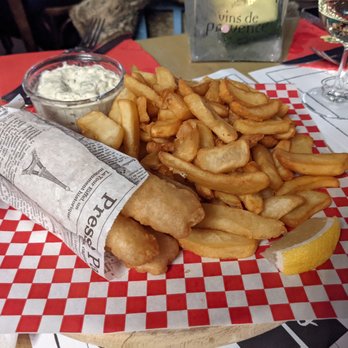 Le Troquet des Kneckes - Fish and chips at Le Troquet des Kneckes - Brasseries Near Me - Strasbourg, 67 Le Troquet des Kneckes - Fish and chips at Le Troquet des Kneckes - Brasseries Near Me - Strasbourg, 67
