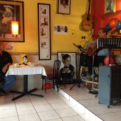 Paellas Toñico - Live music