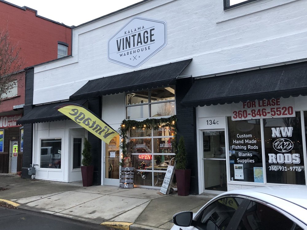 KALAMA VINTAGE WAREHOUSE 134 N 1st, Kalama, Washington Antiques