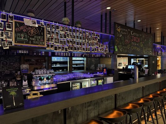 Moxy Berlin Ostbahnhof by null