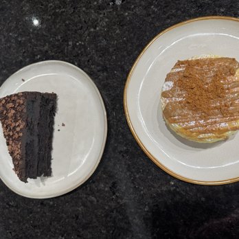 Cotton Cake Japanese Cheesecake - Chocolate  cake and cheese cake with biscoff - Bakeries Near Me - Troy, Michigan