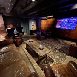Members Lounge