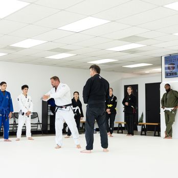 Via Jiu Jitsu - Students learning Brazilian Jiu-Jitsu in a clean, welcoming academy with experienced instructors and a strong team culture - Brazilian Jiu-jitsu Near Me - Hillsboro, Oregon Via Jiu Jitsu - Students learning Brazilian Jiu-Jitsu in a clean, welcoming academy with experienced instructors and a strong team culture - Brazilian Jiu-jitsu Near Me - Hillsboro, Oregon