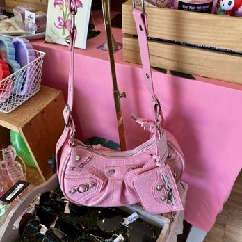 Classic Loot - Pink purse - Used, Vintage & Consignment Near Me - San Jose, California