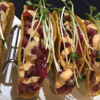 Cafe Julia - Ahi Ahi Poke Tacos - Cafes Near Me - Honolulu, Hawaii