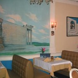 Acropolis Room