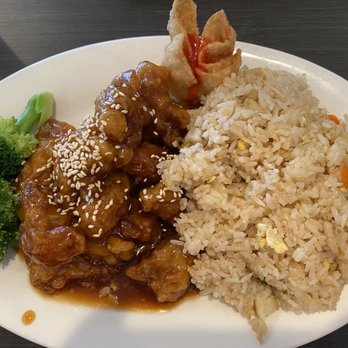 Chef Bo - L14. Sesame Chicken Lunch Special - Chinese Near Me - Elk Grove, California Chef Bo - L14. Sesame Chicken Lunch Special - Chinese Near Me - Elk Grove, California