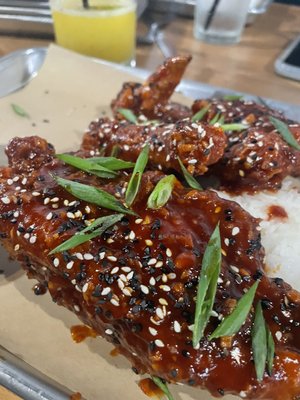 Dirk’s Signature Chicken & Bar by null