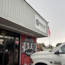 Kenjo's BBQ - Outside