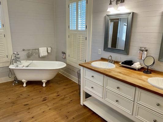 Hoffman Haus by null