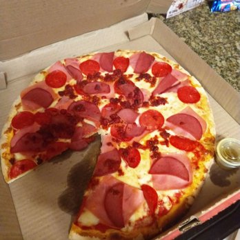 La Cocay - The "Meat Lovers" pizza was fantastic - Mediterranean Near Me - Cozumel, ROO