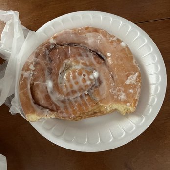 LaMar's Donuts and Coffee - Cinnamon roll - Donuts Near Me - Mission, Kansas