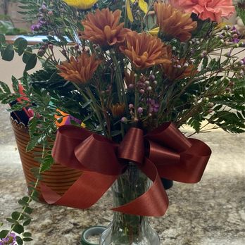Barstow Flower & Bridal - Fall Flowers - Florists Near Me - Barstow, California Barstow Flower & Bridal - Fall Flowers - Florists Near Me - Barstow, California