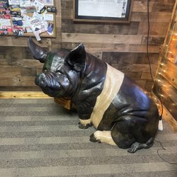Porky's Blazin' Bar-B-Q - Pig