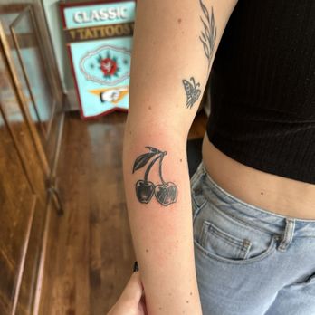 Classic Tattoos - Cherry tattoo by Ryan - Tattoo Near Me - St. Petersburg, Florida Classic Tattoos - Cherry tattoo by Ryan - Tattoo Near Me - St. Petersburg, Florida