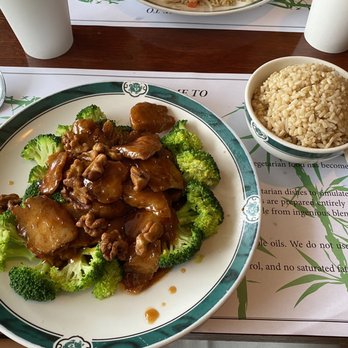 Veggie Heaven - Honey walnut chicken with broccoli - Vegetarian Near Me - Montclair, New Jersey