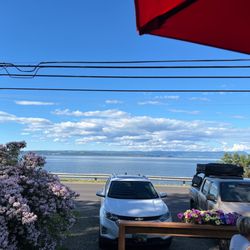 Le Moulin A Cafe - Great view while you dine