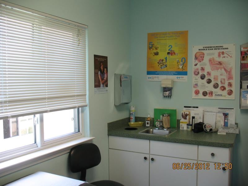 HIGHLAND PEDIATRICS 208 W Highland Rd, Highland, Michigan