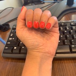 Ave Nails & Spa - Gel manicure