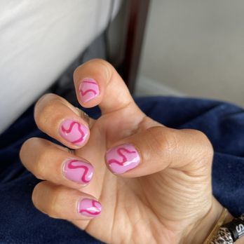 Cosmo Beauty Bar - Nail Salons Near Me - Washington, DC, District of Columbia