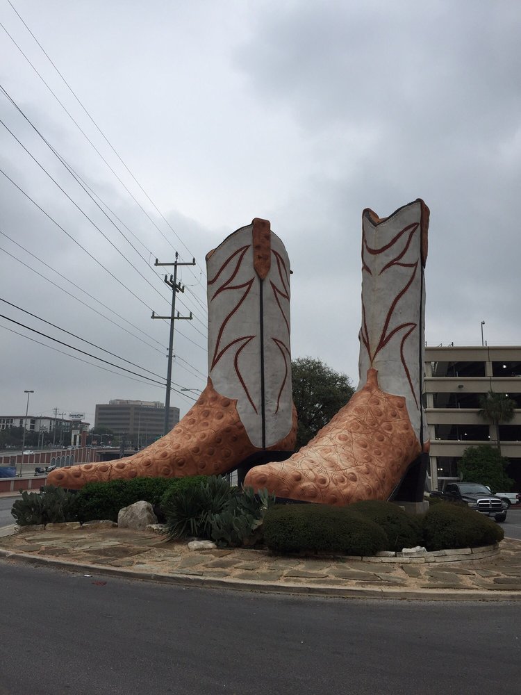 World’s Largest Cowboy Boots 32 Photos & 30 Reviews Landmarks