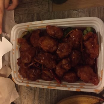 Kan Wah Restaurant - This sweet and sour chicken is delicious!!! - Chinese Near Me - Flushing, New York
