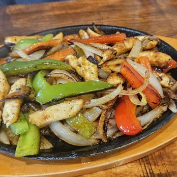 Las Mañanitas - Chicken fajitas - Mexican Near Me - Clovis, California