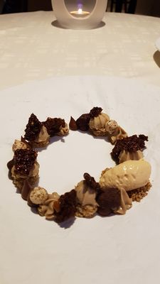 Auberge de Clochemerle Hôtel-spa privatif & Restaurant 1 étoile MICHELIN by null