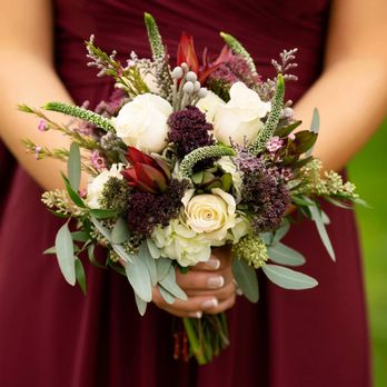 Blooms - Florists Near Me - Edgewood, Iowa Blooms - Florists Near Me - Edgewood, Iowa
