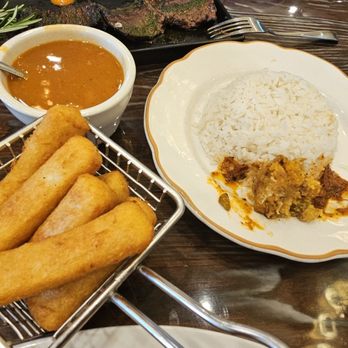 Gary's Restaurant & Bar - Fried yucca - Dominican Near Me - Lowell, Massachusetts Gary's Restaurant & Bar - Fried yucca - Dominican Near Me - Lowell, Massachusetts
