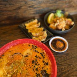 Ramen Izakaya Ajido - Black Shisen Ramen m, Gyoza and Karaage Deep Fried Chicken