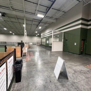 Chip's Pickleball Club - Pickleball courts - Pickleball Near Me - Eagan, Minnesota