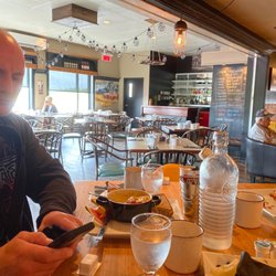 Restaurant de La Montagne - Enjoying breakfast / lunch