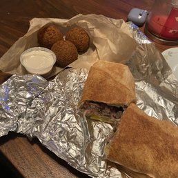 3 Pieces Falafel with Tahini Sauce and steak shawarma