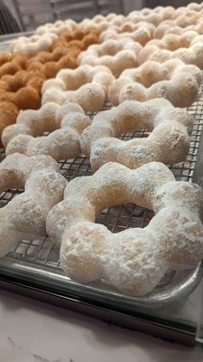 CROSSROADS MALL FOOD COURT Updated December 2025 108 Photos 110