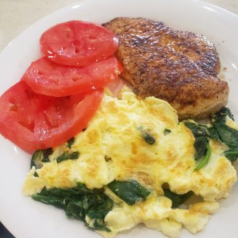 Citrus - Eggs with spinich ,tomatoes and grilled chicken. - American Near Me - Virginia Beach, Virginia Citrus - Eggs with spinich ,tomatoes and grilled chicken. - American Near Me - Virginia Beach, Virginia