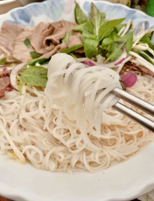 Phở Tau Bay by null