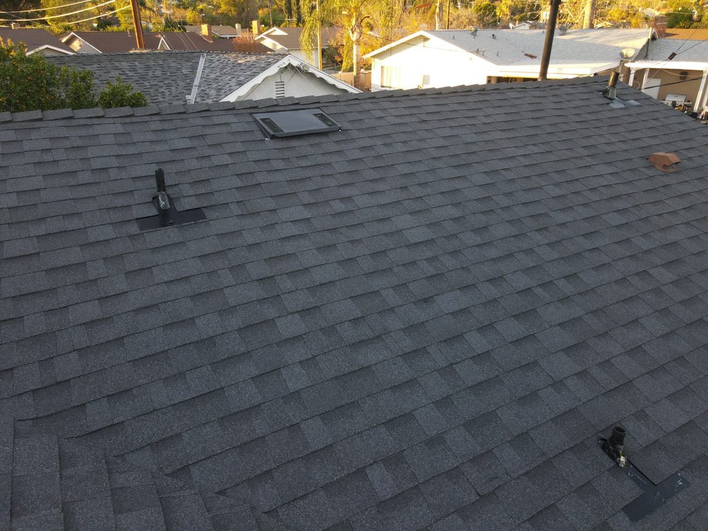Slide of Quality Roofing Specialist