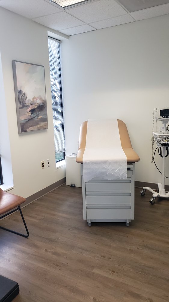 Oak Tree Primary Care - grief counselor in Columbia, MD