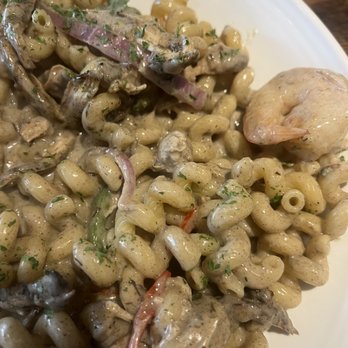 Zeke's Kitchen & Bar - Good pasta - New American Near Me - Smyrna, Georgia Zeke's Kitchen & Bar - Good pasta - New American Near Me - Smyrna, Georgia