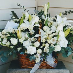S&M Flower Rentals - Sympathy basket