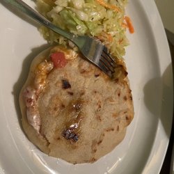 Pupuseria Patty - Pupusa de chicharrón