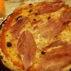 Trattoria In Piazza