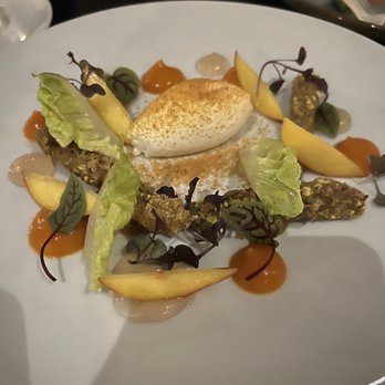 Bouillon Bilk - Burrata - Modern European Near Me - Montreal, Quebec